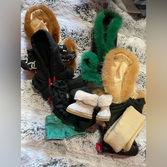 Labubu Clothes Bundle - Picture 2 of 5